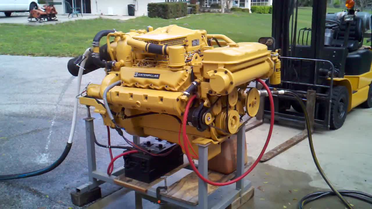 10: CAT 3208TA Starboard